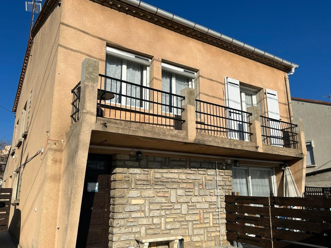 Les Idees D'Emilie Apartment Нарбон Екстериор снимка